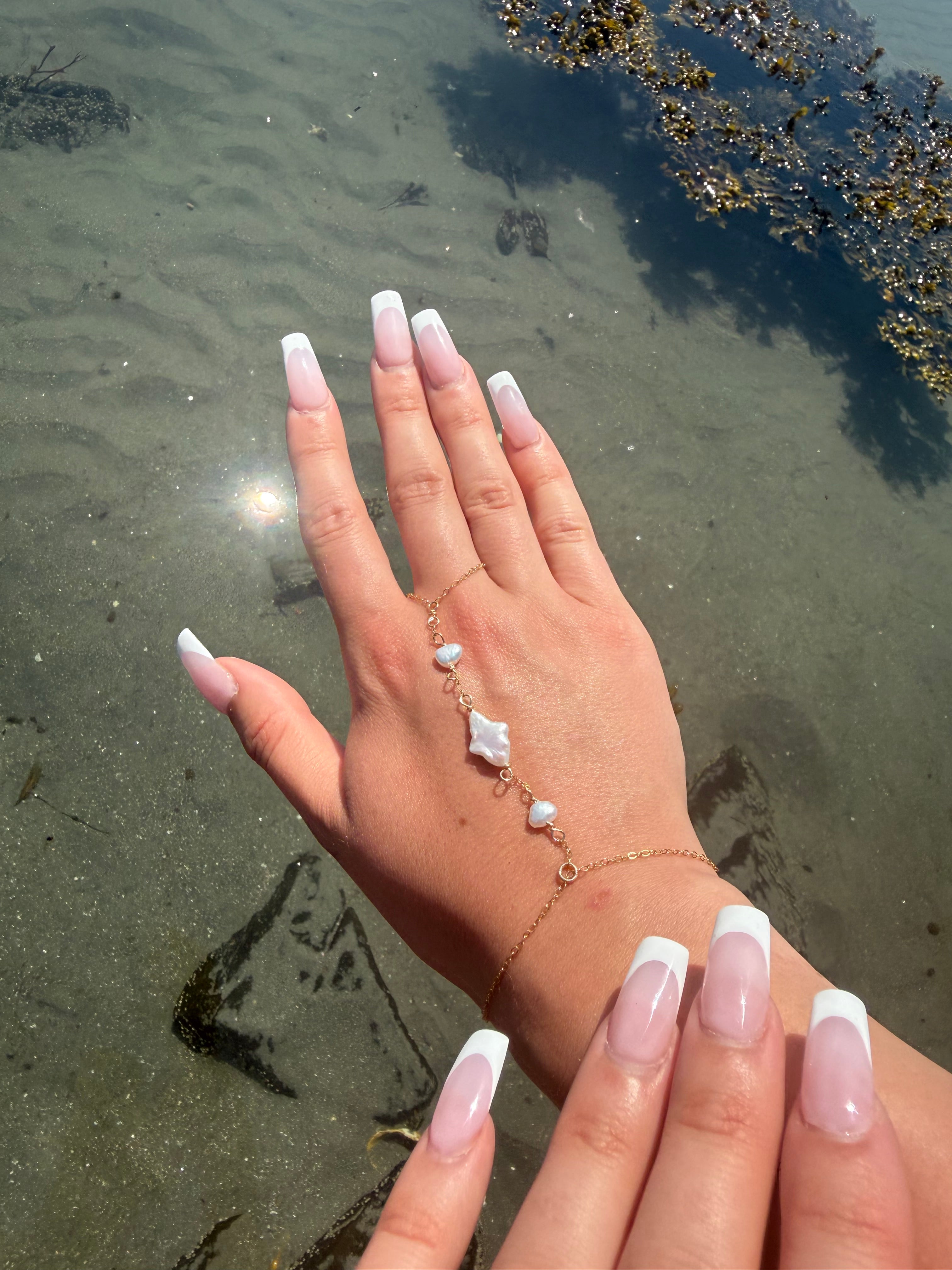 Celeste Pearl Handchain