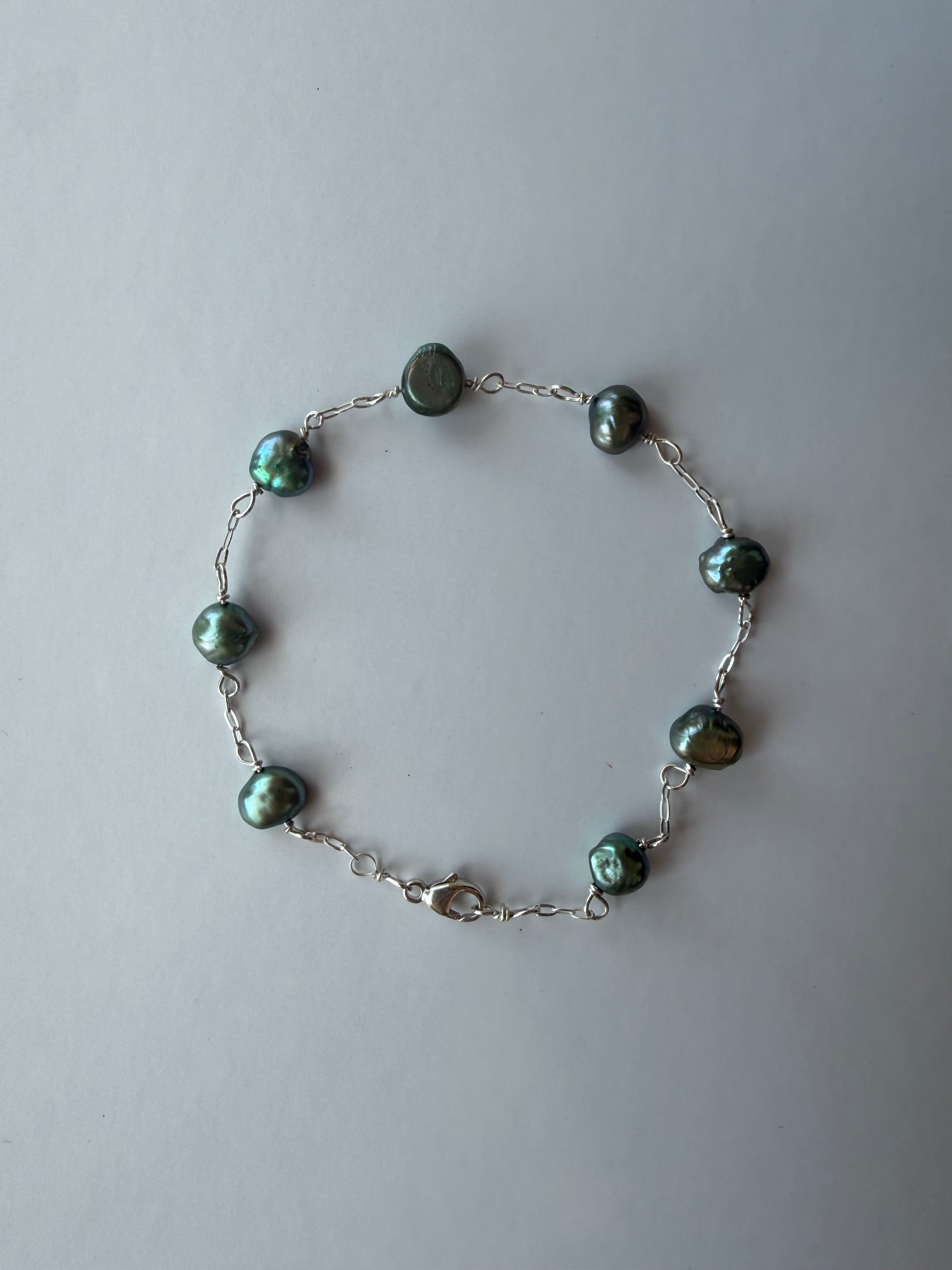 Verde Pearl Strand Bracelet