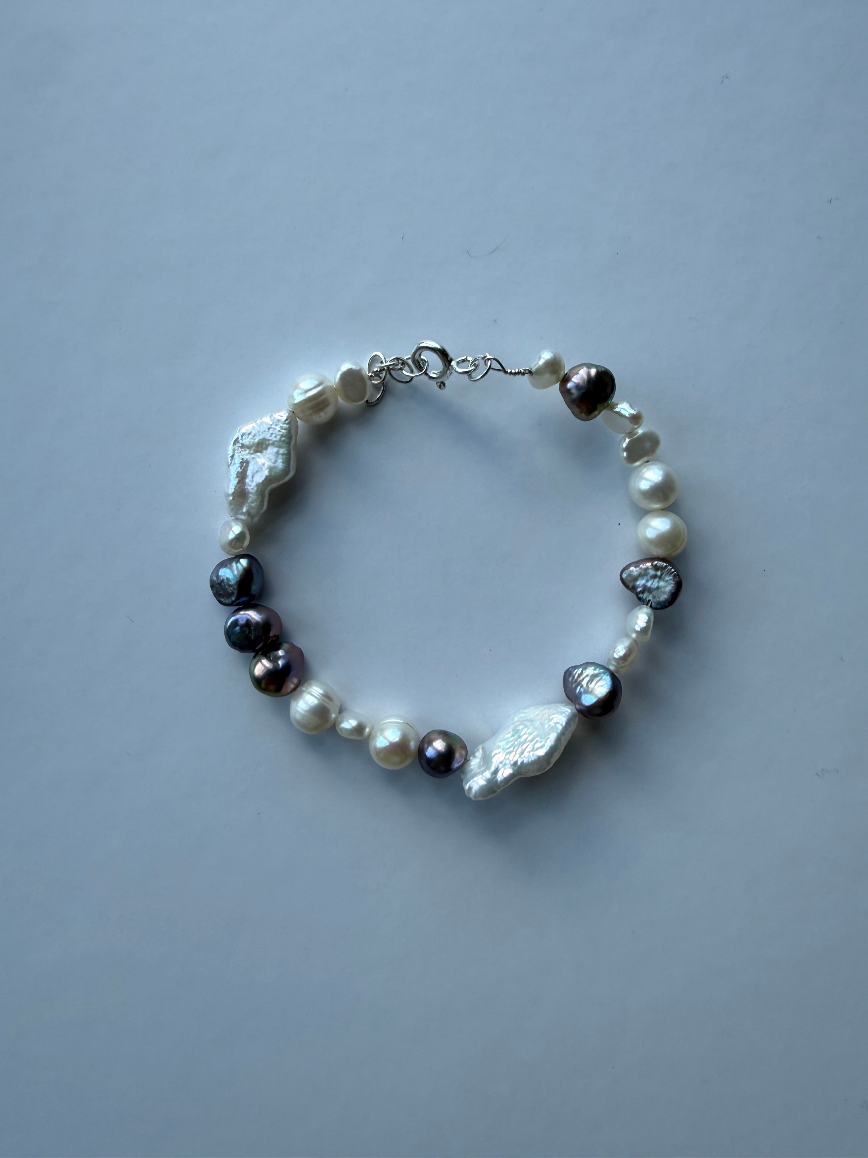 The Belle Pearl Bracelet